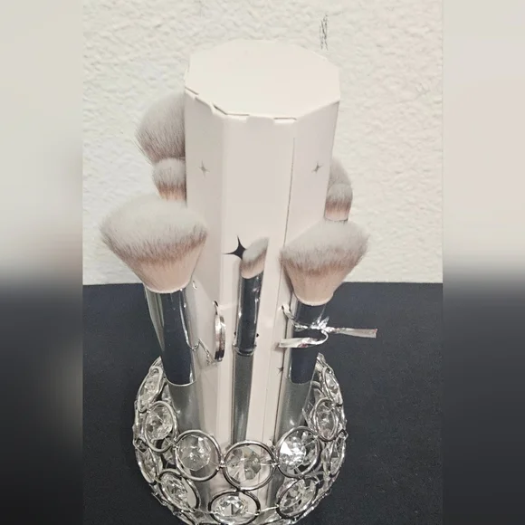 Silver and White Makeup Brush Set