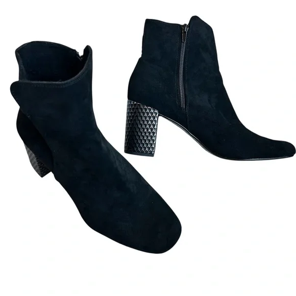 DOLCE by MOJO MOXY‎ Women’s Black Suede Ankle Boots Jeweled Studded Heel Zip 11M