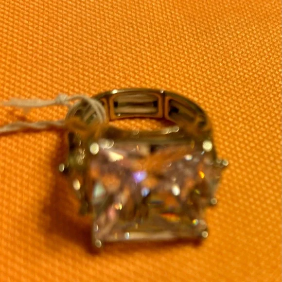 Elegant Silver Women's Ring