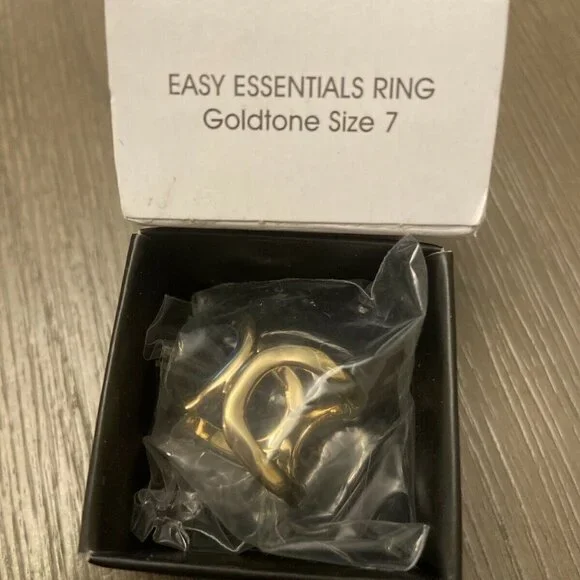 AVON Easy Essentials Ring