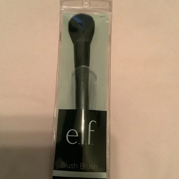 FREE with purchase. e.l.f. Blush Brush.