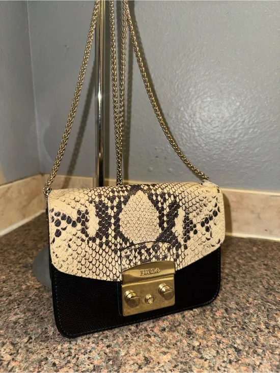 Furla metropolis Snake Embossed Leather Crossbody EUC