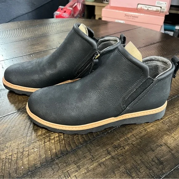 Dr. Scholl's Margo Lug Sole Black Chelsea Boots, 6M