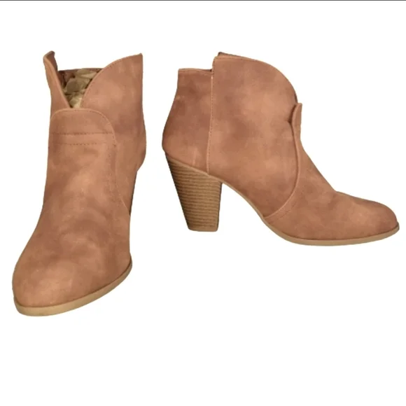Qupid ankle boots.