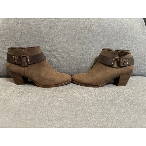 Limelight Jessie Women's Brown suede Ankle Boots Size 6.5