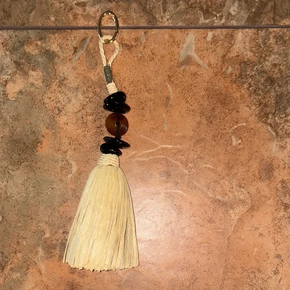 Serena Uziyel Handmade Tan and Brown Straw Keychain