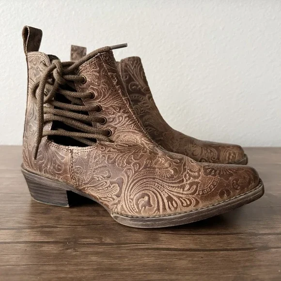 Roper Trooper Embossed Brown Ankle Booties Women's Size 7.5