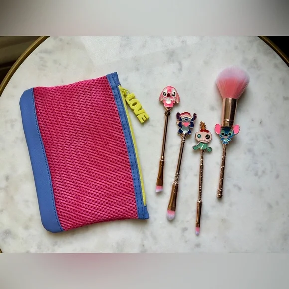Disney Stitch Makeup Brush Set With Cosmetic Bag