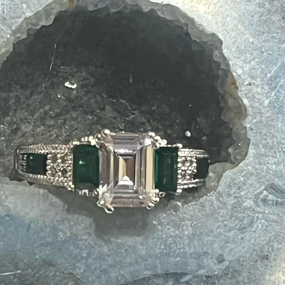 Deco Style Ring
