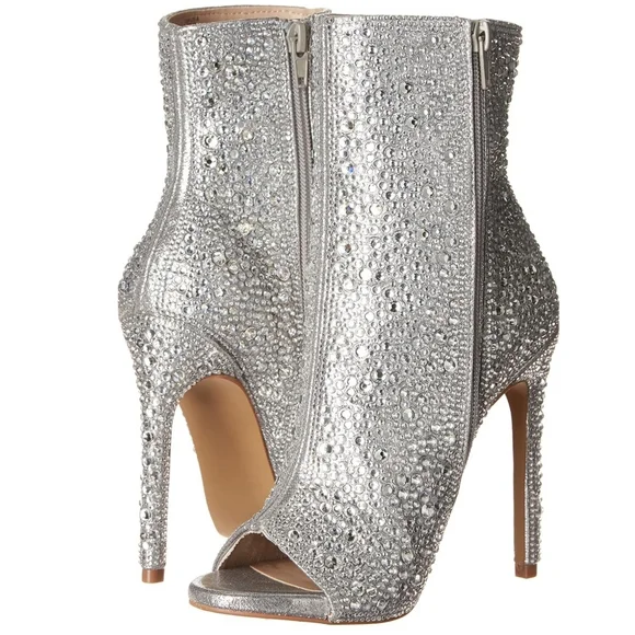 Steve Madden Women's Dispute-r Ankle Boot peep toe 7.5