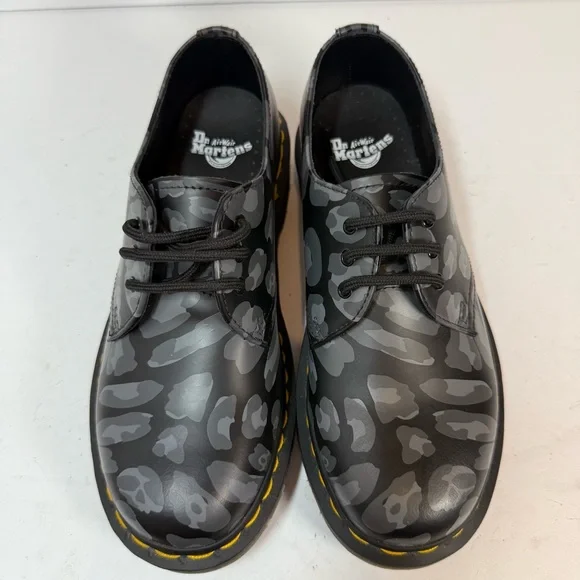 NWOT Dr. Martens 1461 Smooth Distorted Leopard Print Oxford Shoes Women’s Size 6