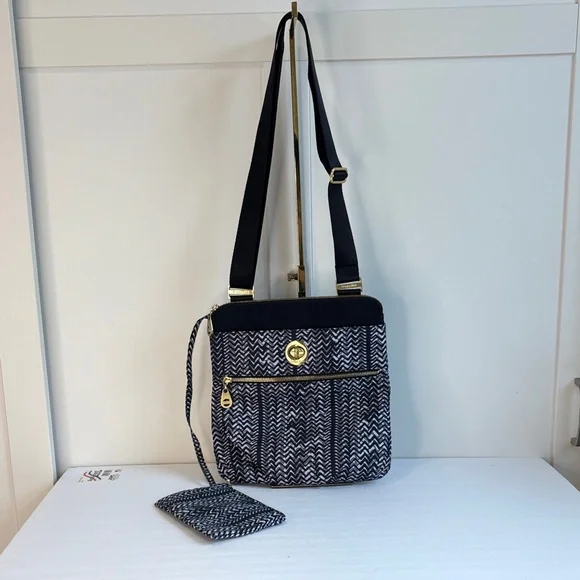 NWOT Baggallini Blue/Black/Gray Pattern Hanover Crossbody Bag W/Detachable Pouch