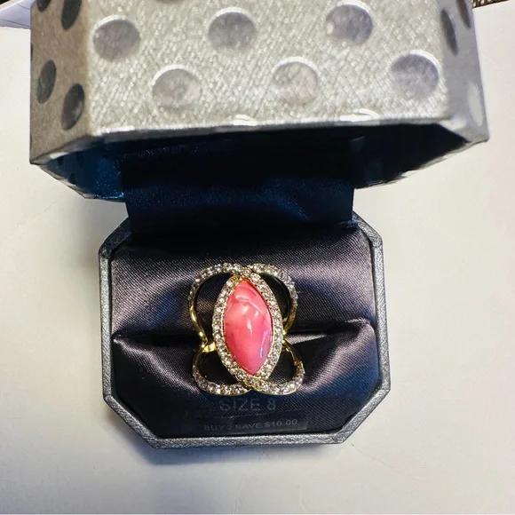 Dillard's Ring Faux Rose Quartz Gold Tone CZ Rhinestone Size 8
