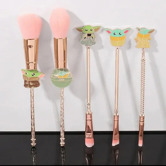 Star Wars Grogu‎ Baby Yoda Makeup Brush Set