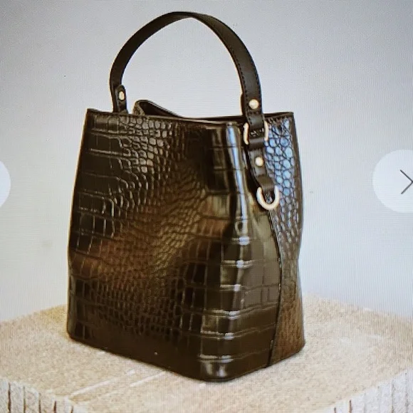 NWT Elena AOTA Black Bag W/ Small Wristlet Wallet