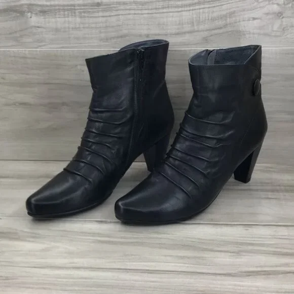 Eric Michael black Ankle Boots Women's EU 41 Black Leather Heeled Zip Booties