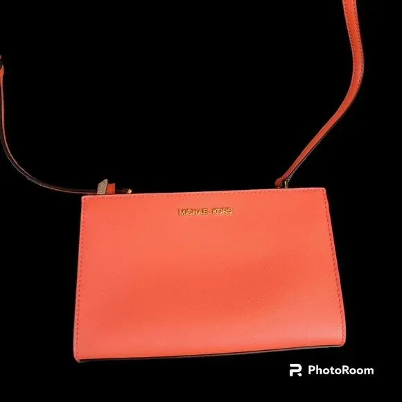 NWT Michael Kors Sheila Crossbody