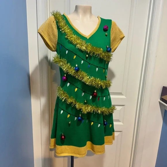 No Boudries Jr size L 11/13 Christmas Dress