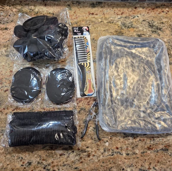 Beauty Makeup Sponge Set Assorted Sizes With Travel Bag Headband Comb Black