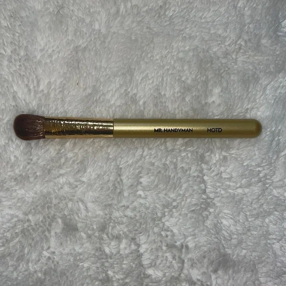 NWT Mr.Handyman MOTD Makeup Brush‎