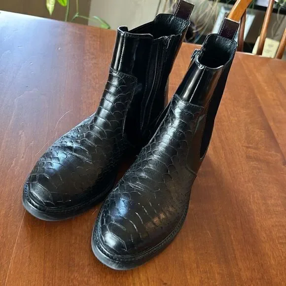 Jeffrey Campbell Edmond Chelsea Boot - 6.5