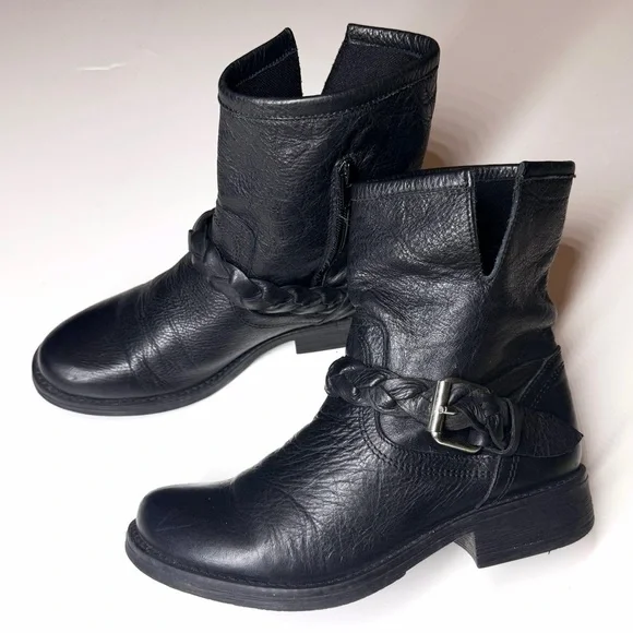 Steve Madden Women’s Flair Black Leather Moto Boots Size- 7 M