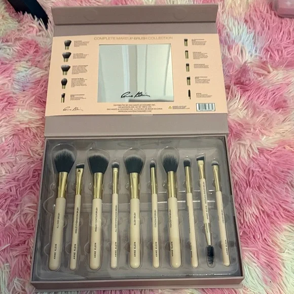 New!! Anne Klein Complete Makeup Brush Collection with Gold Accents