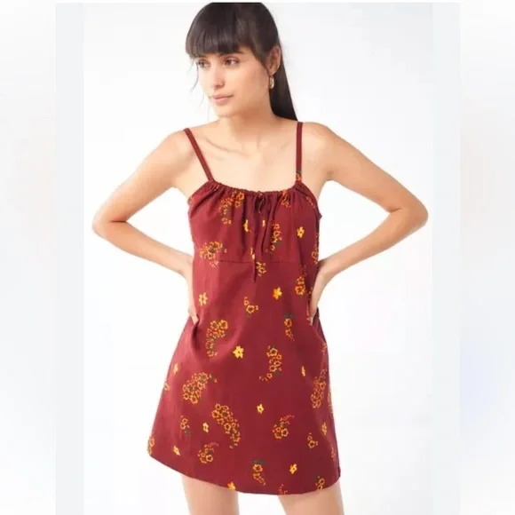 Urban Outfitters Ester Linen Red Floral Tie front Sundress Small