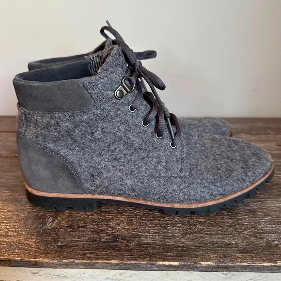 Woolrich Womens Gray Wool Blend Ankle Boots Vibram Sole Lace Up Size 8‎