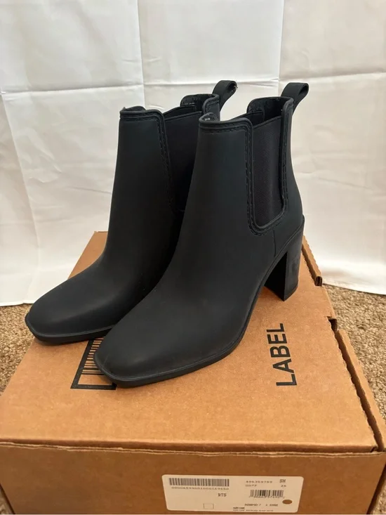Women’s Black Jeffrey Campbell Boots Size 7