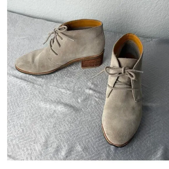 Clarks Originals Tan Dessert Suede Ankle Boots Size 9.5 With Laces