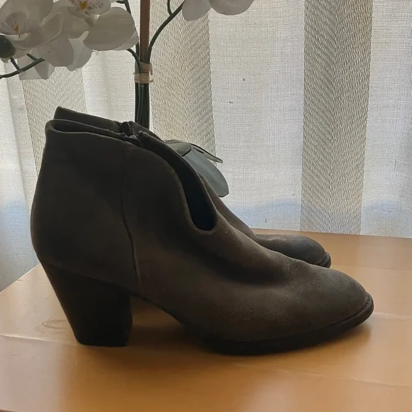 Paul Green Women's Gray Suede Ankle Boots Leather Zipper Heeled Size UK 6.5 US 9