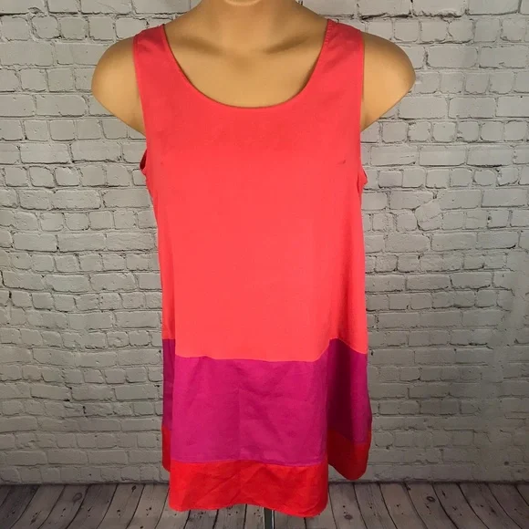 My Story Color Block Sleeveless Dress Medium Size