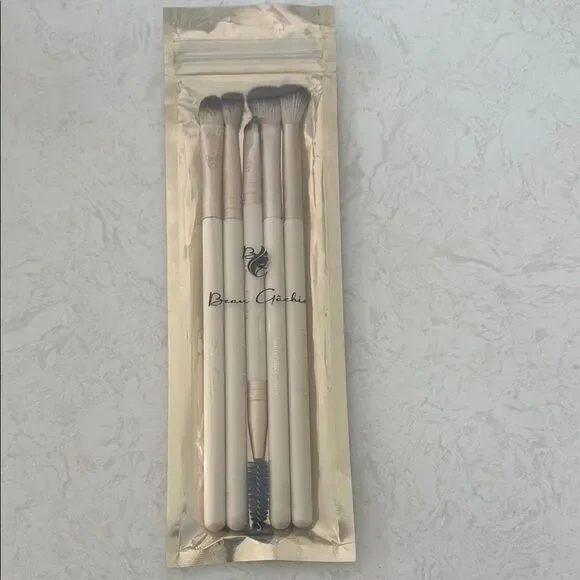 Cream Makeup Brush Set