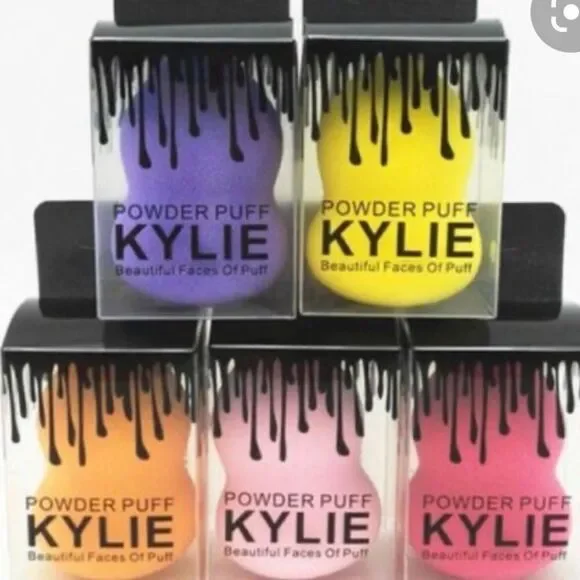 2 Kylie Powder Puff Beauty Blender Assorted Colors