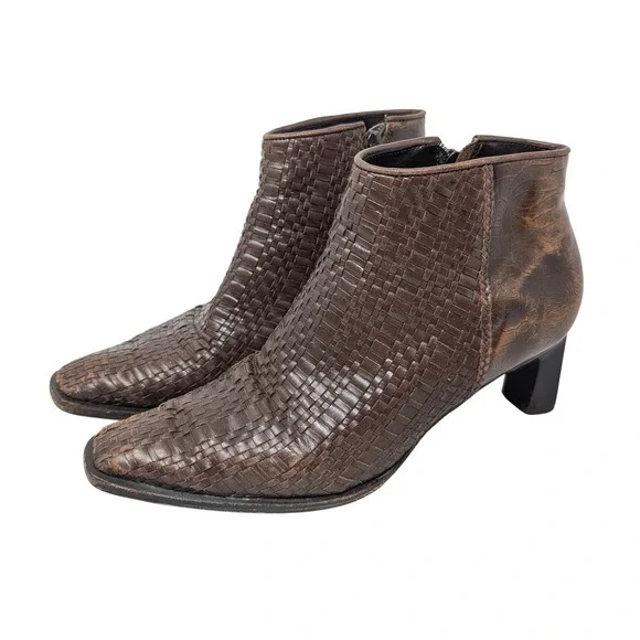 Art Effects Brown Woven Floral Embossed Leather Pointed Toe Ankle Boots Size 7.5