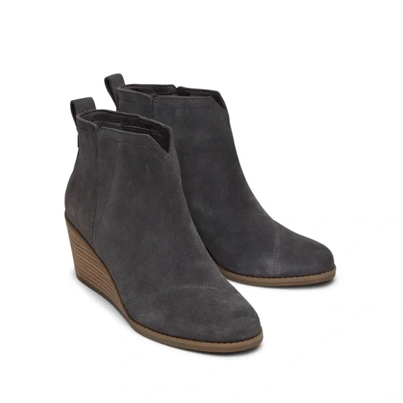 Toms Charcoal Suede Ankle Booties Sz 5.5 B