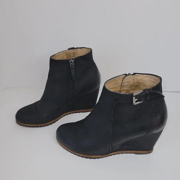 Biala Black Leather Wedge Ankle Boots Side Zip Ankle Buckle Bootie Women’s SZ 37