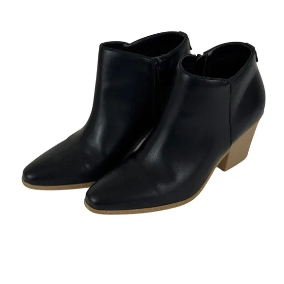JustFab Black‎ Ankle Boots Clean Girl Minimalist Modern Chic Block Heel Size 8