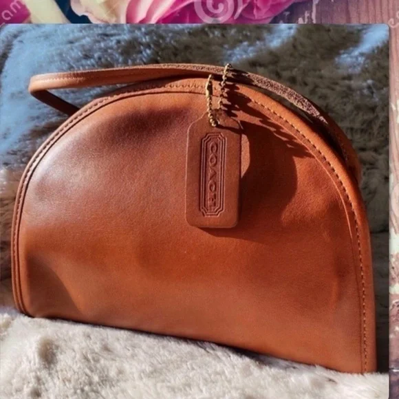 VINTAGE COACH KIMBALL HALF MOON BRITISH TAN CROSSBODY BAG 9911