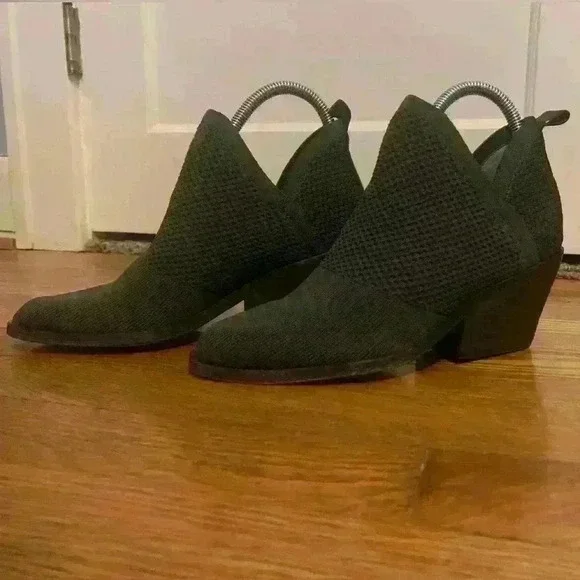 Eileen Fisher Graphite Stretch Knit Ankle Slip On Bootie, size 6.5