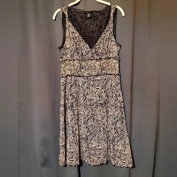 BCBG MAXAZRIA Dress size medium