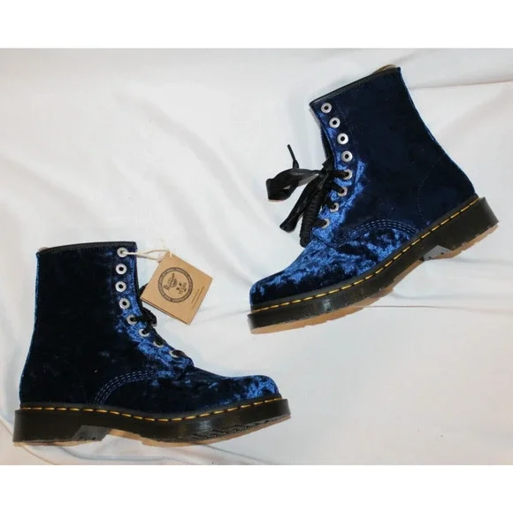 DR. MARTENS Women's‎ Airwair Vegan 1460 Blue Velvet Crushed Velvet Boots NEW