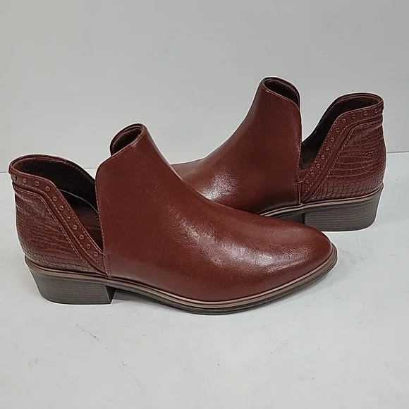 Bear Traps Ankle Boots Womens 9.5M Brown Leather Low Heel Comfort New W/O Box
