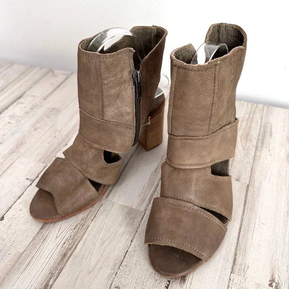 Free People Effie Booties Boots 38 7.5‎ Zipper Cut Out Trendy Summer Party Stone