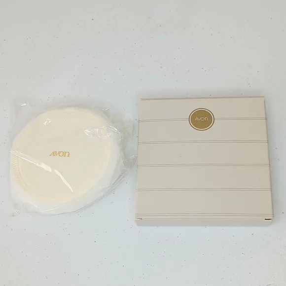 NOS 1987 Avon Ultra Perfumed Beauty Dust Puff Sealed