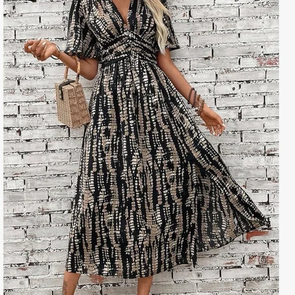 Chic Black and Cream Maxi Dress