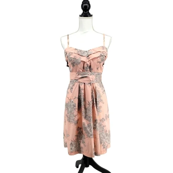Maurice’s light peach‎ dress with black and white floral pattern Size 9/10