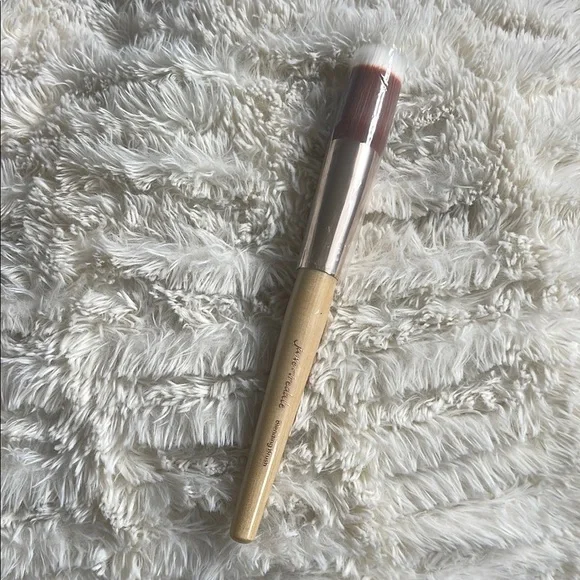 Jane Iredale blending brush