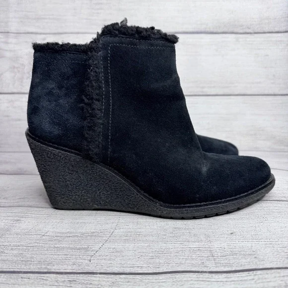 Cole Haan Waterproof‎ Black Suede Shearling Trim Wedge Ankle Boots Women 8.5 B